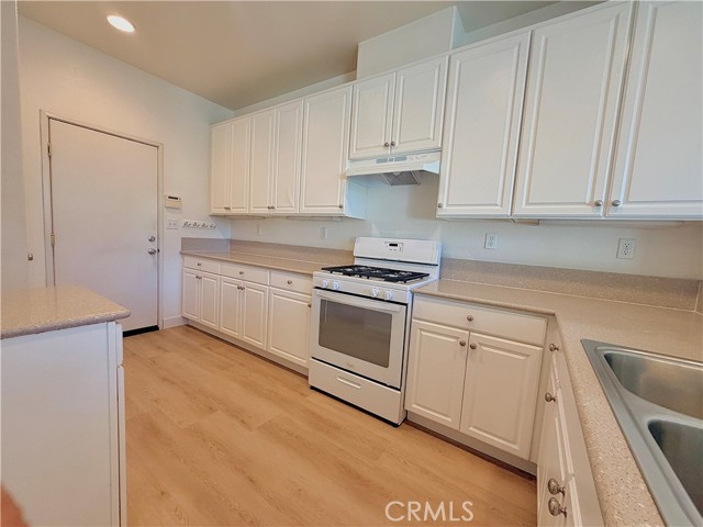 Detail Gallery Image 8 of 26 For 7161 East Ave #2,  Rancho Cucamonga,  CA 91739 - 3 Beds | 2/1 Baths