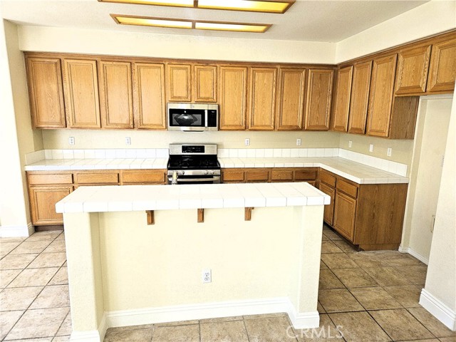 24839 Kentman Court, Wildomar CA: https://media.crmls.org/medias/ed74274a-9afb-4702-83b1-768c8e861795.jpg