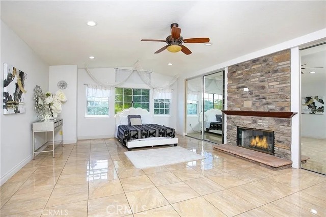287 Goldenwood Circle, Simi Valley CA: https://media.crmls.org/medias/ed7535c9-6036-4961-a37d-8a6bd5b470b5.jpg