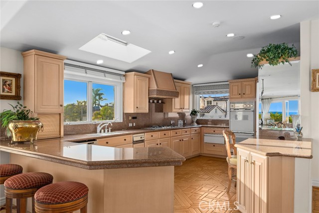 1201 E Balboa Boulevard, Newport Beach CA: https://media.crmls.org/medias/ed75d634-2c40-4289-8787-4589bb8b2a86.jpg