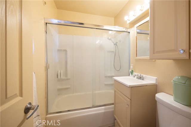 809 San Bernardino Avenue, Sugarloaf CA: https://media.crmls.org/medias/ed775e50-ab19-40b0-a38f-d1d41a21fae3.jpg