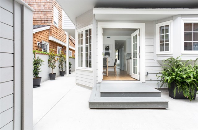 Detail Gallery Image 46 of 57 For 608 & 608 .5 Acacia Ave, Corona Del Mar,  CA 92625 - 5 Beds | 4 Baths