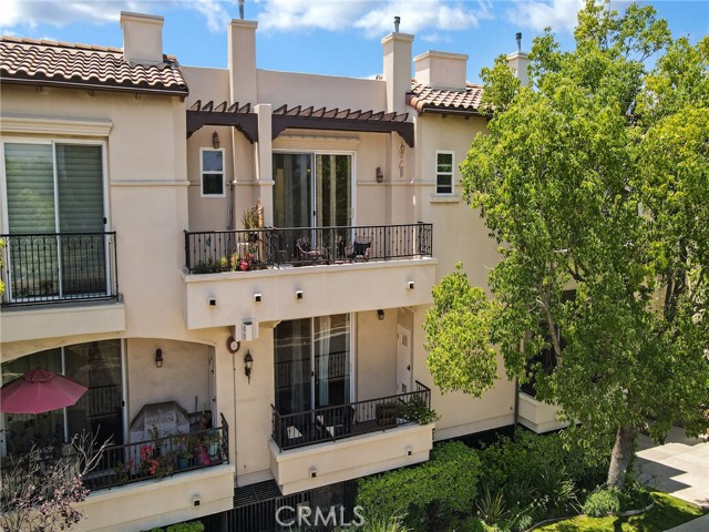 5753 White Oak Avenue, Encino CA: https://media.crmls.org/medias/ed781427-a9ac-4310-972b-00acdb31a84e.jpg