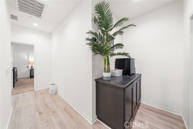 Detail Gallery Image 18 of 34 For 329 N Standard, Santa Ana,  CA 92701 - 4 Beds | 3/1 Baths