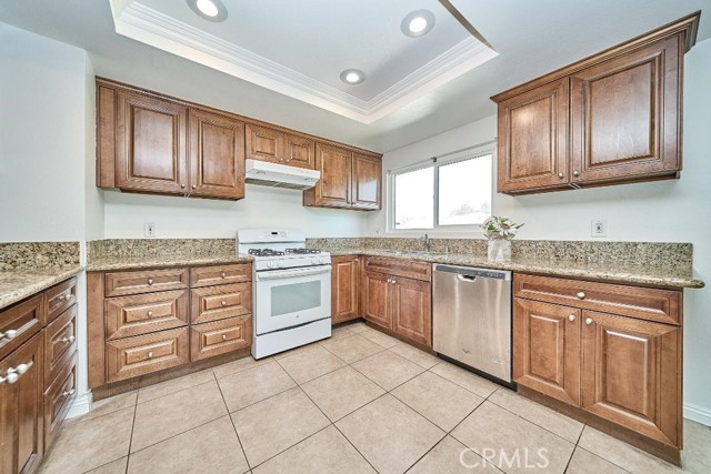 Detail Gallery Image 8 of 37 For 15422 Circle Ridge Ln, Hacienda Heights,  CA 91745 - 4 Beds | 2/1 Baths