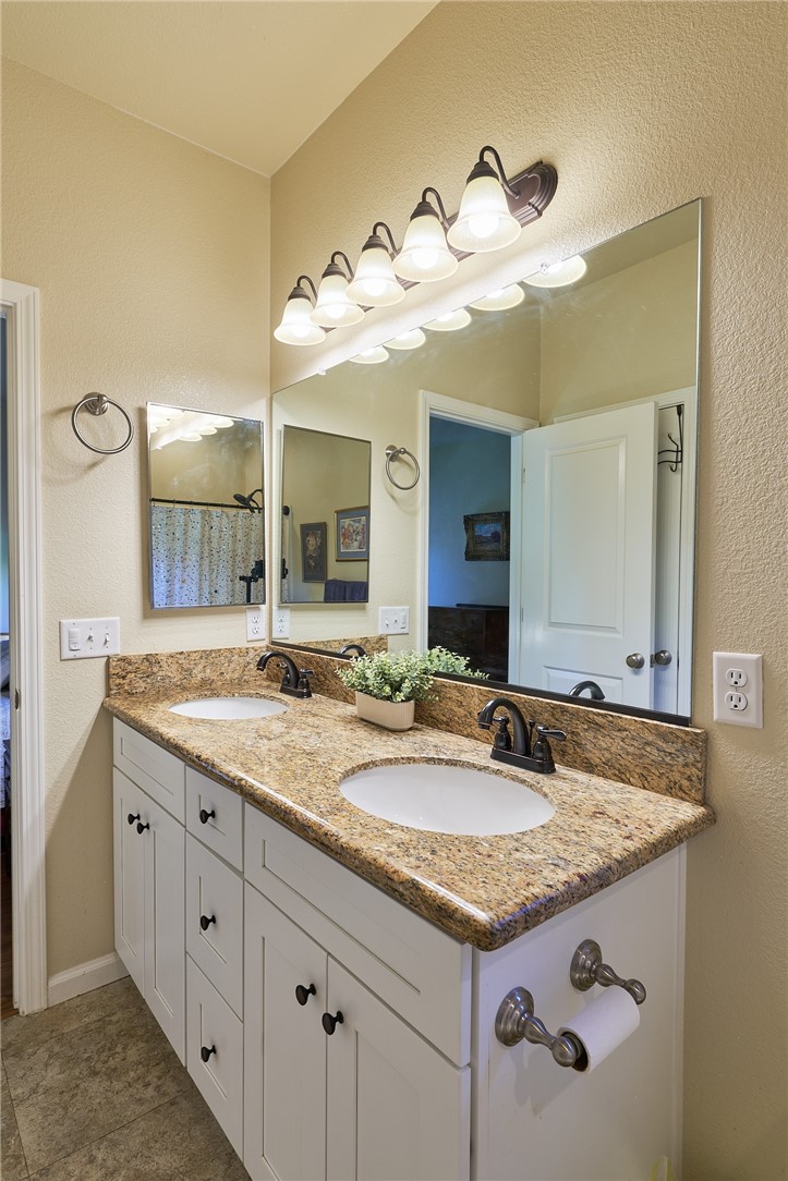 Detail Gallery Image 27 of 40 For 2839 Clark Way, Chico,  CA 95973 - 3 Beds | 2 Baths