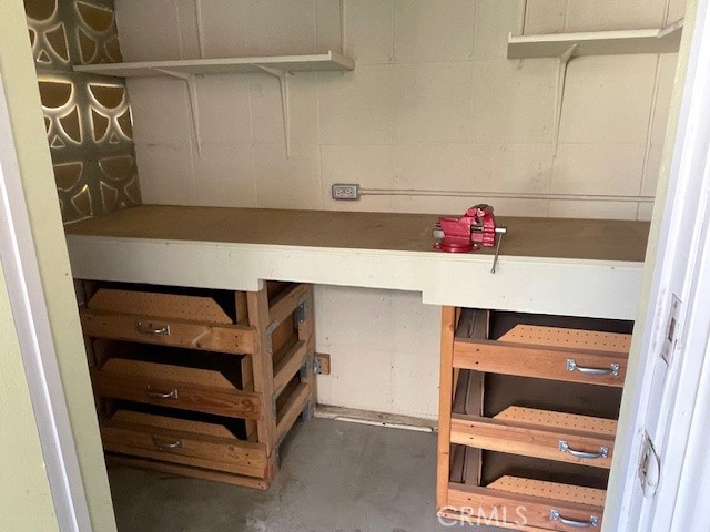 Detail Gallery Image 24 of 26 For 13201 El Dorado Dr #207-I,  Seal Beach,  CA 90740 - 2 Beds | 1 Baths