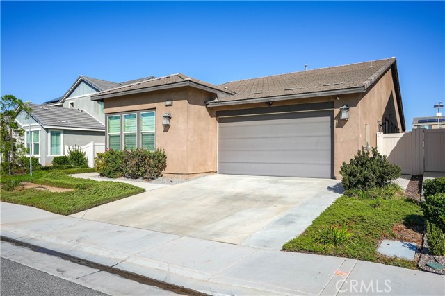 Detail Gallery Image 2 of 34 For 1446 Galaxy Dr, Beaumont,  CA 92223 - 4 Beds | 2 Baths