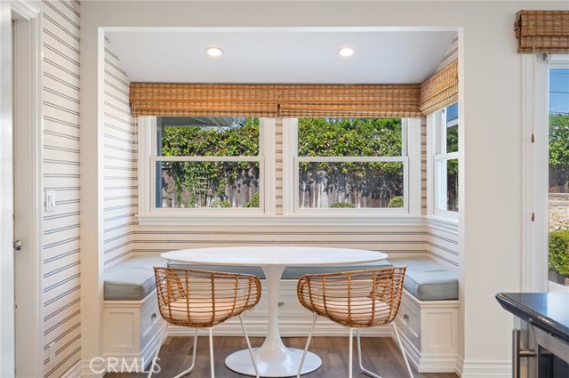1912 Diana Ln, Newport Beach CA: https://media.crmls.org/medias/ed7c4c93-56f0-4bc5-977b-f406b1b75ac4.jpg