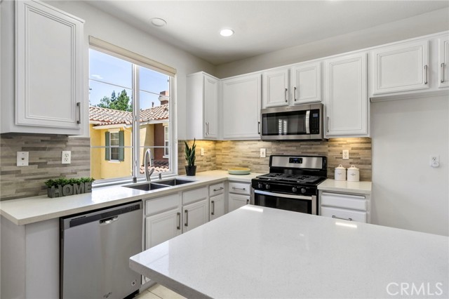 410 Timberwood, Irvine CA: https://media.crmls.org/medias/ed7c748e-186d-4909-9483-61521f0b8b3d.jpg