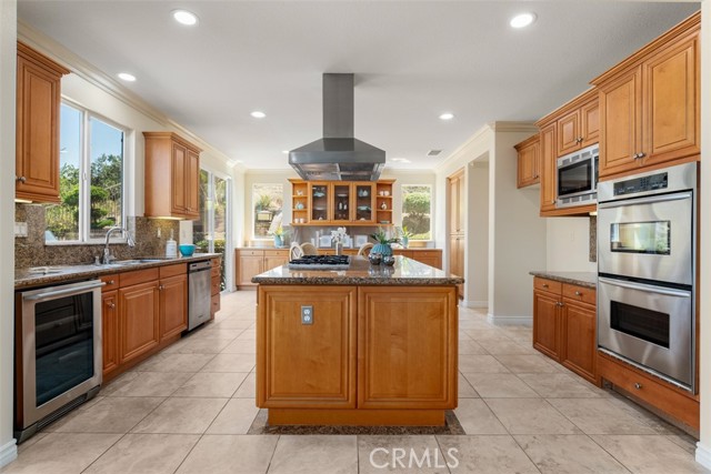 2889 Muir Trail Drive, Fullerton CA: https://media.crmls.org/medias/ed7d10cf-5fc2-476b-bb7c-63da4ed3a68f.jpg