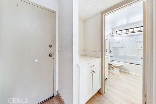 Detail Gallery Image 20 of 25 For 21501 Pioneer #3,  Lakewood,  CA 90715 - 2 Beds | 2 Baths