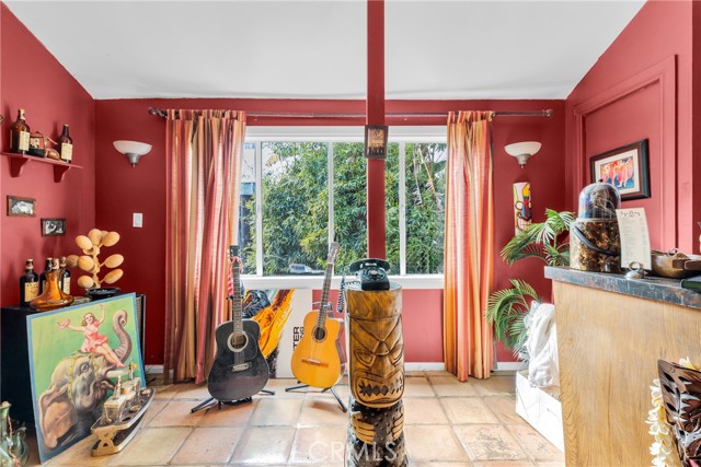 Detail Gallery Image 10 of 29 For 5425 Halbrent, Sherman Oaks,  CA 91411 - 3 Beds | 2 Baths