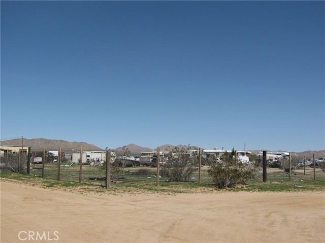 Detail Gallery Image 1 of 6 For 19481 Dachshund Ave, Apple Valley,  CA 92307 - – Beds | – Baths