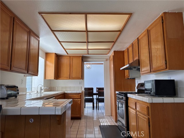 10751 Sonora Avenue, Rancho Cucamonga CA: https://media.crmls.org/medias/ed8057d3-7819-4443-9820-510b638e72e1.jpg