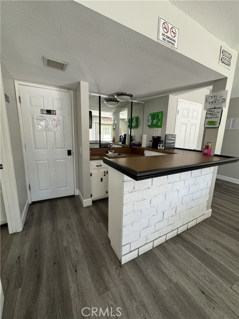 Detail Gallery Image 11 of 19 For 7460 Summit St, Riverside,  CA 92504 - 4 Beds | 2/1 Baths
