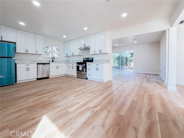 Detail Gallery Image 4 of 23 For 1634 Lantana, Pomona,  CA 91766 - 3 Beds | 2 Baths