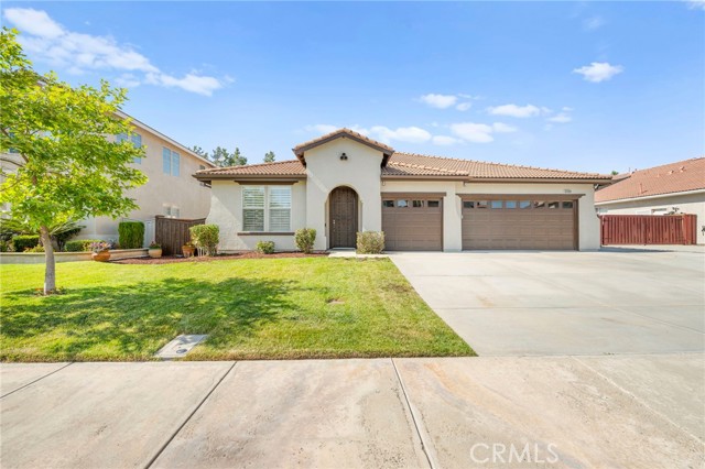 32392 Giverny Court, Winchester CA: https://media.crmls.org/medias/ed811ecb-2b29-4caa-b28e-51beec09e9d7.jpg