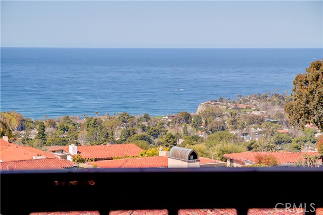 1341 Via Zumaya, Palos Verdes Estates, California 90274, 5 Bedrooms Bedrooms, ,6 BathroomsBathrooms,Residential,Sold,Via Zumaya,SB23049642