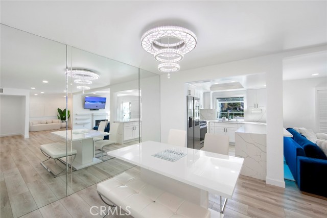 Detail Gallery Image 16 of 47 For 918 Hyde Ct, Costa Mesa,  CA 92626 - 4 Beds | 2/1 Baths