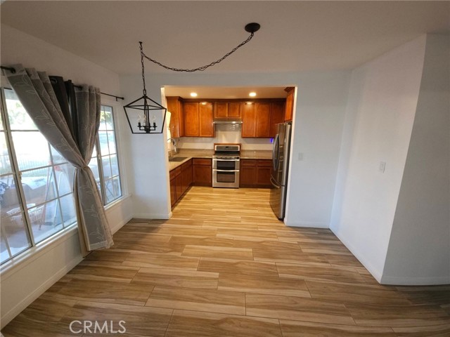 Detail Gallery Image 6 of 28 For 636 W 107th, Los Angeles,  CA 90044 - 3 Beds | 2 Baths