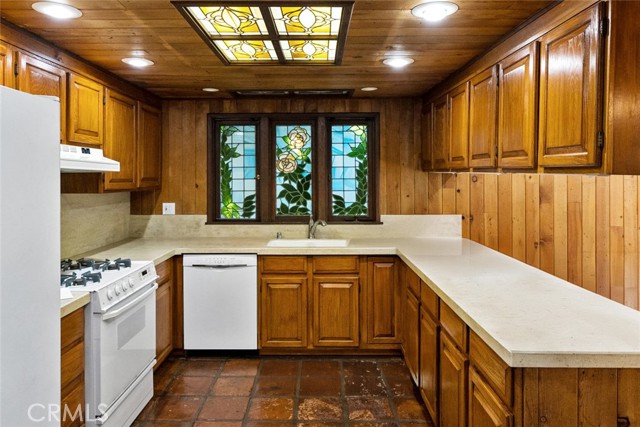 Detail Gallery Image 17 of 28 For 1411 15th, Manhattan Beach,  CA 90266 - – Beds | – Baths