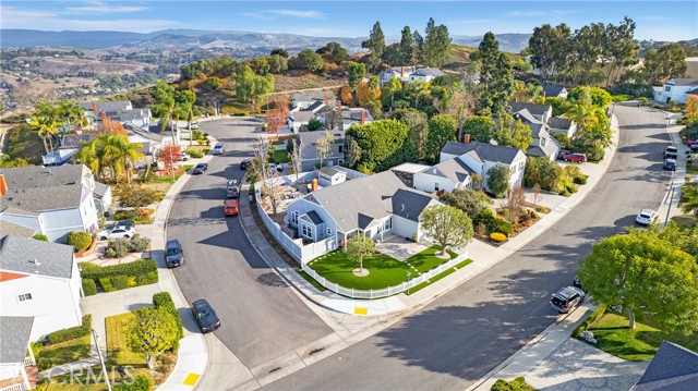 Detail Gallery Image 42 of 47 For 42 Baroness Ln, Laguna Niguel,  CA 92677 - 4 Beds | 3 Baths