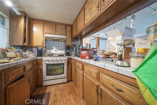 Detail Gallery Image 7 of 27 For 31776 Panorama Dr, Running Springs,  CA 92382 - 4 Beds | 2 Baths