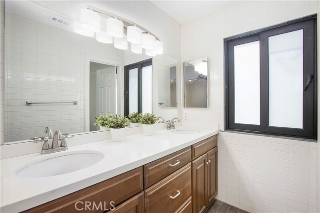 15 Calle Albarda, Rancho Santa Margarita CA: https://media.crmls.org/medias/ed8461cb-e2f6-475c-a85e-887a68e096e0.jpg