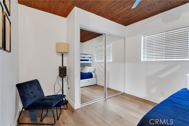 906 W Aeroplane Boulevard, Big Bear City CA: https://media.crmls.org/medias/ed8493e4-35b7-4b33-aee0-30e6576c1bcb.jpg