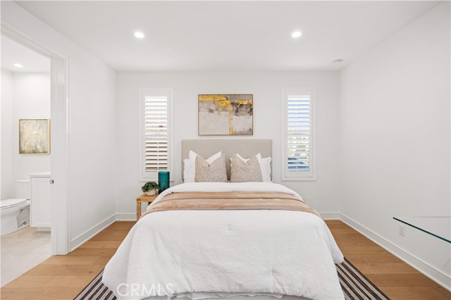 Detail Gallery Image 6 of 74 For 113 Imagination Trail, Irvine,  CA 92620 - 4 Beds | 3/1 Baths