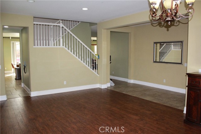 Detail Gallery Image 10 of 21 For 278 Overleaf Way, San Jacinto,  CA 92582 - 5 Beds | 4 Baths