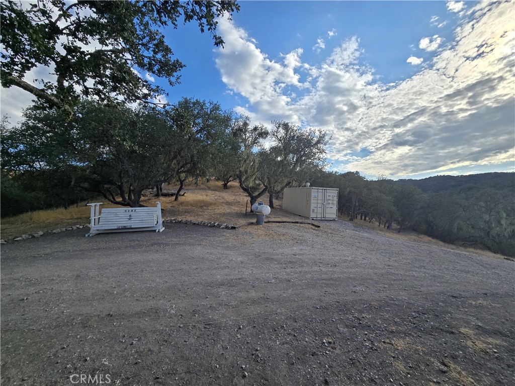 https://media.crmls.org/medias/ed852d7f-8d78-4700-99c7-705d5b3e3f28.jpg?preset=X-Large