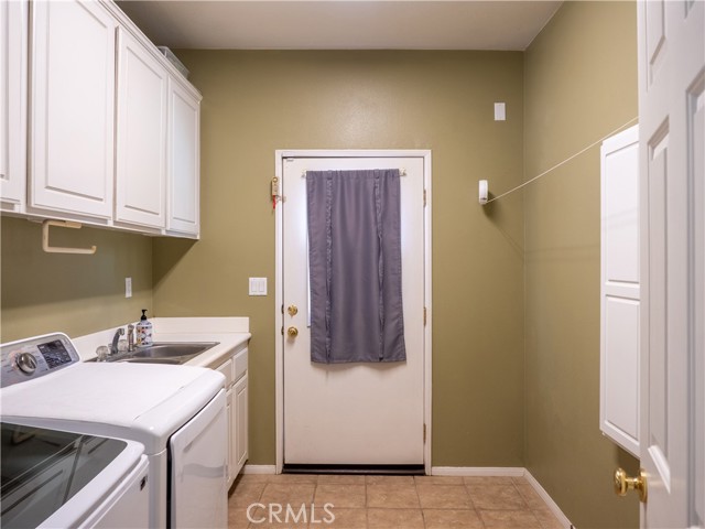 7351 Citrus Valley Avenue, Eastvale CA: https://media.crmls.org/medias/ed86f740-83d8-41b3-92e0-2d2c833ada4e.jpg