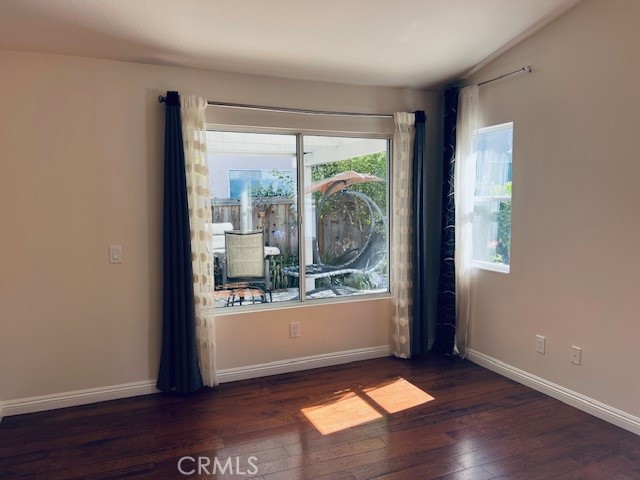 2 Maison, Aliso Viejo CA: https://media.crmls.org/medias/ed8733e9-e59d-4ce1-bf22-7af0d8fa776b.jpg