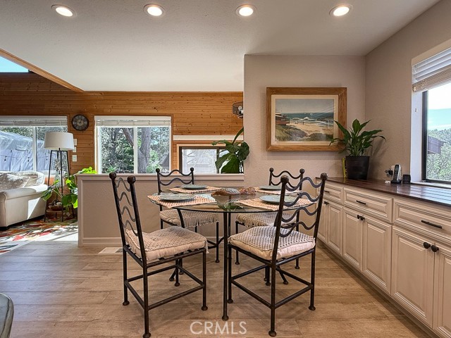 Detail Gallery Image 16 of 55 For 2298 Tipton St, Cambria,  CA 93428 - 2 Beds | 2/1 Baths