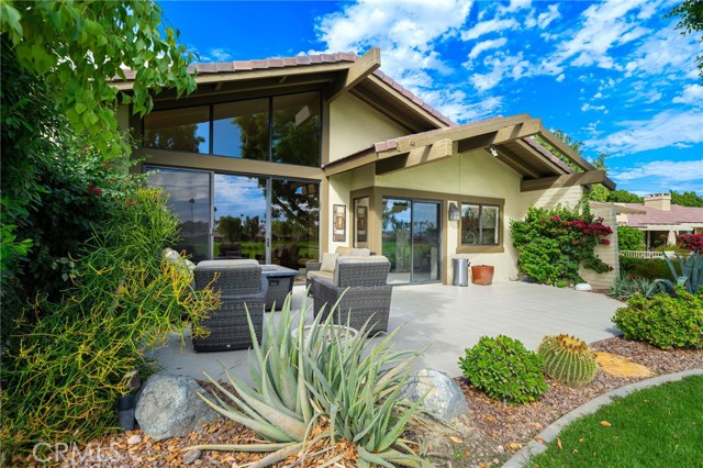 Detail Gallery Image 32 of 44 For 207 Bouquet Canyon Dr, Palm Desert,  CA 92211 - 2 Beds | 3/1 Baths