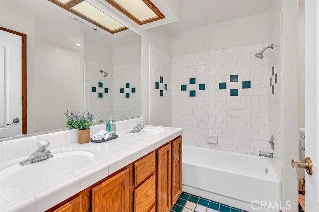 Detail Gallery Image 33 of 71 For 934 Neal St, Los Banos,  CA 93635 - 4 Beds | 2 Baths