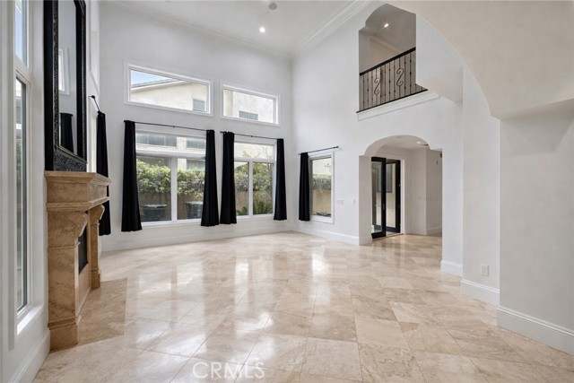 Detail Gallery Image 11 of 17 For 258 Santa Isabel Ave, Costa Mesa,  CA 92627 - 5 Beds | 5/1 Baths