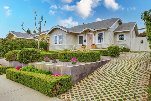 234 Ximeno Avenue, Long Beach CA: https://media.crmls.org/medias/ed8878e2-cac8-4fec-b111-9cb51735d0e7.jpg