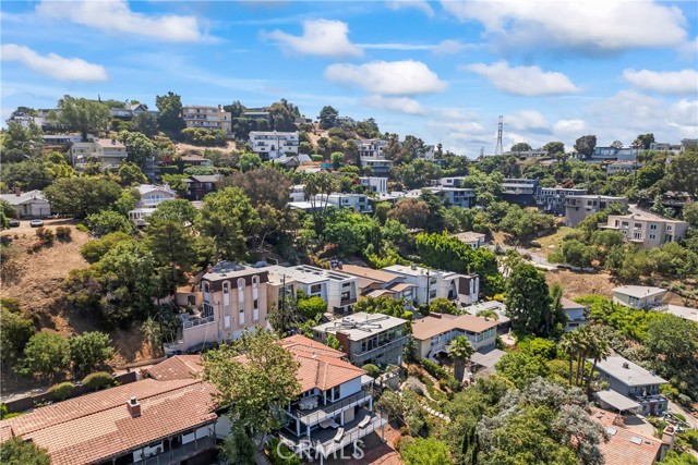 Detail Gallery Image 39 of 42 For 2820 Oak Point Dr, Los Angeles,  CA 90068 - 2 Beds | 1/1 Baths