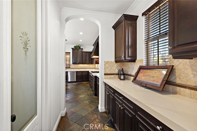 Detail Gallery Image 16 of 32 For 8120 Sunset Rose Dr, Corona,  CA 92883 - 5 Beds | 5/1 Baths