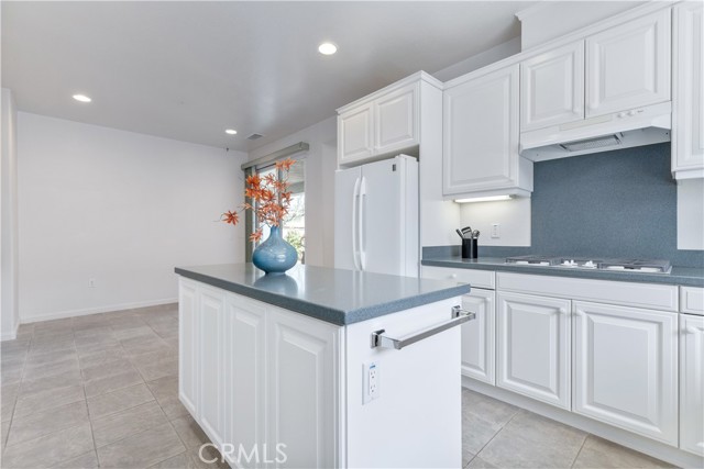 Detail Gallery Image 11 of 34 For 2562 Alameda Dr, Paso Robles,  CA 93446 - 2 Beds | 2 Baths