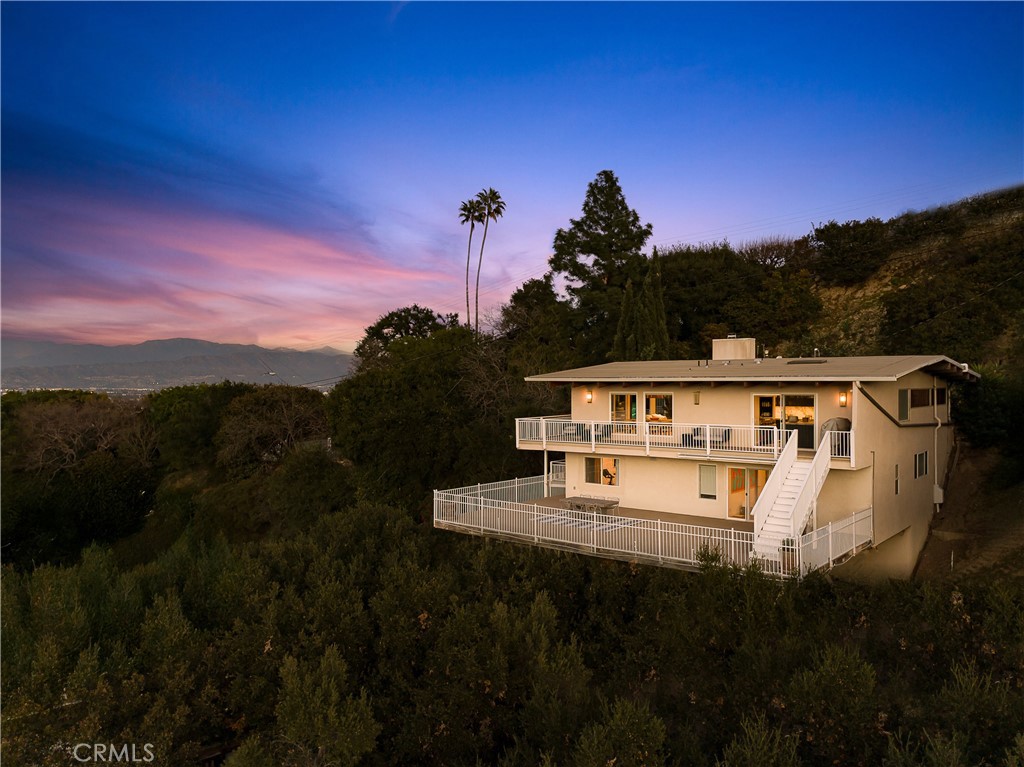 3721 Glenridge Drive