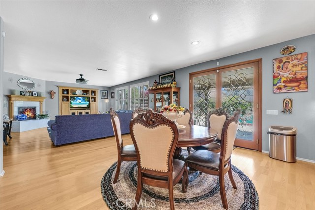 Detail Gallery Image 13 of 47 For 7154 Ohio River Dr, Corona,  CA 91752 - 5 Beds | 4 Baths