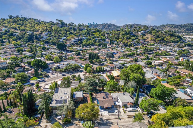Detail Gallery Image 25 of 28 For 2042 Rome, Los Angeles,  CA 90065 - 3 Beds | 2/1 Baths