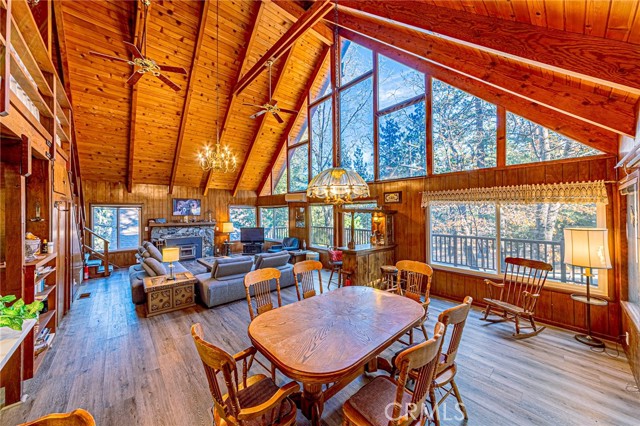 Detail Gallery Image 6 of 51 For 5522 Acorn, Wrightwood,  CA 92397 - 1 Beds | 1/1 Baths