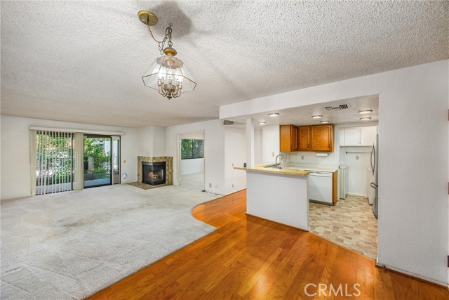 242 E Fern Ave, Redlands CA: https://media.crmls.org/medias/ed8cba05-6fde-4c1a-9d7c-99f746b8a98a.jpg