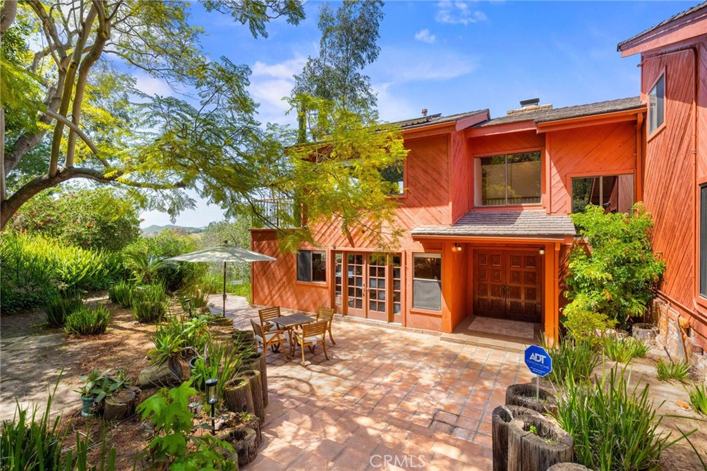 1544 Avohill Drive