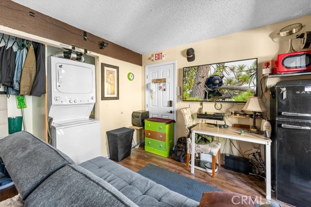 Detail Gallery Image 20 of 24 For 760 Blue Jay #1,  Big Bear Lake,  CA 92315 - 3 Beds | 3 Baths